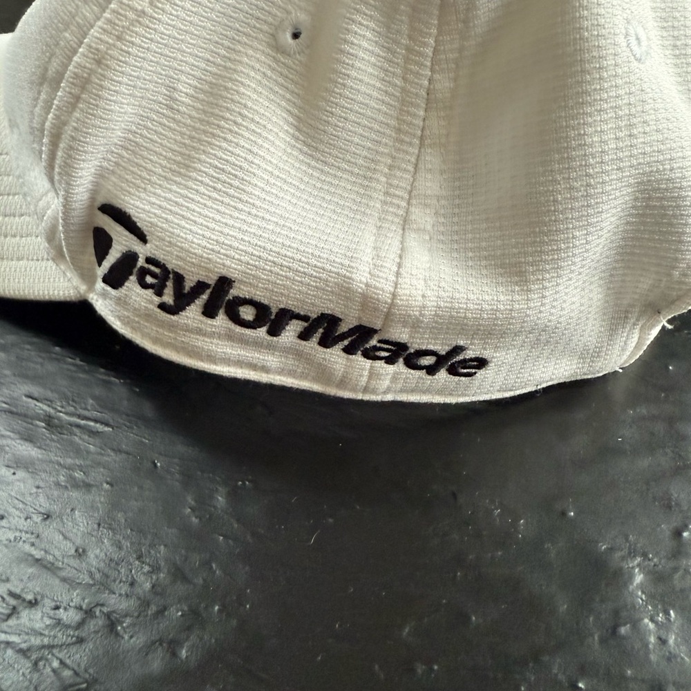 Golf hat - Picture 3 of 4